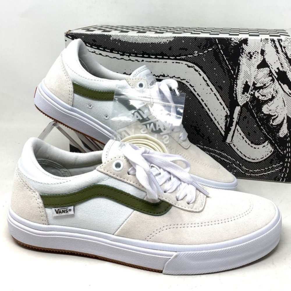 VANS Gilbert Crocket Shoes Women's Skate White Suede Low Sneakers VN0A5JIF133